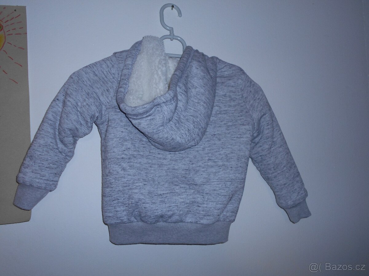 DĚTSKÁ MIKINKA S KOŽÍŠKEM - 2