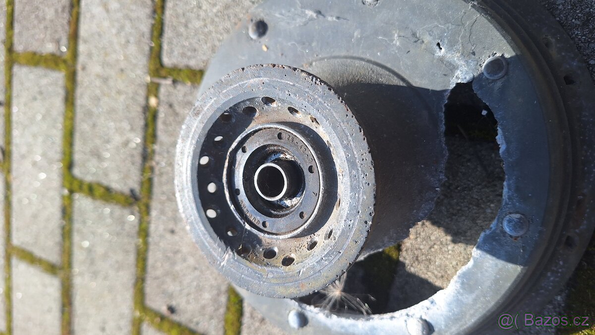 Cz motokros predný náboj - - 2