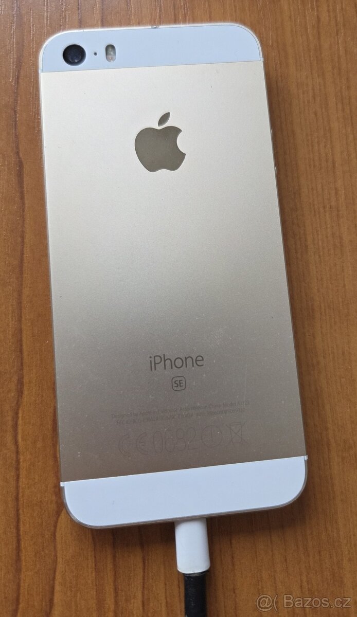 Apple iPhone SE 32GB zlatý - 2