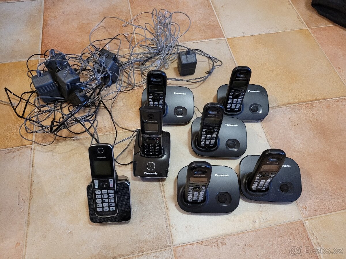 Domácí / stolní telefon – 7 kusů - 2