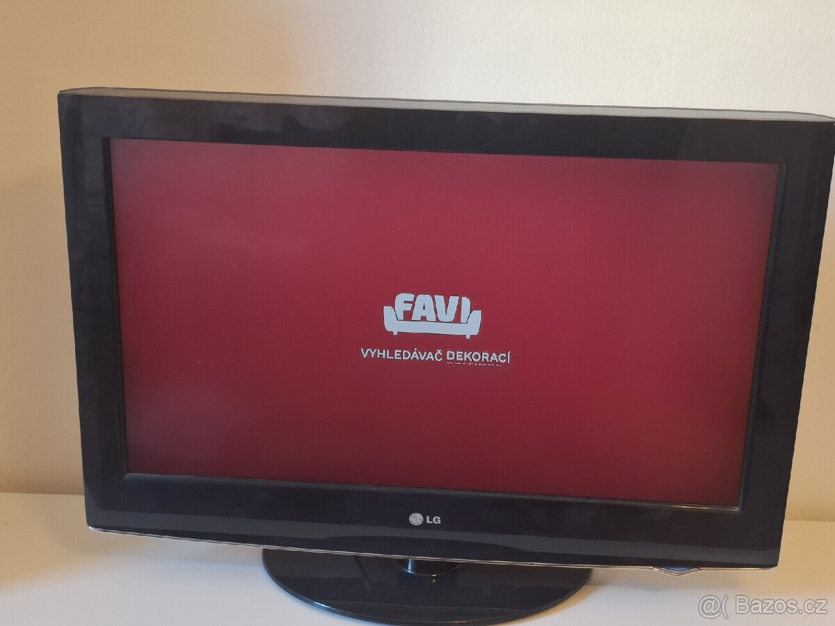 Televize LG velikost 82 cm - 2