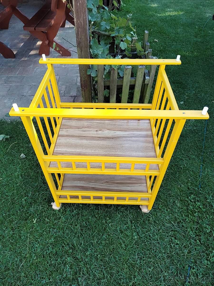 Přebalovací pult - 2