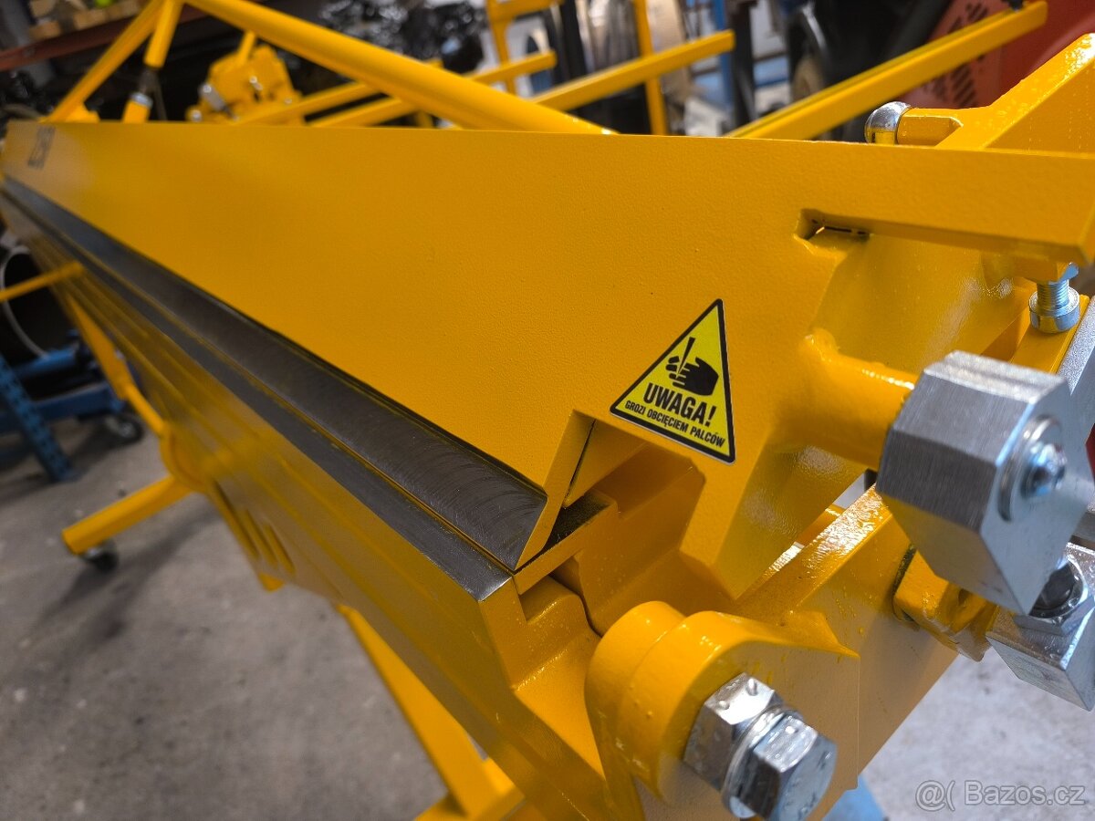 Ohýbačka plechů - 2