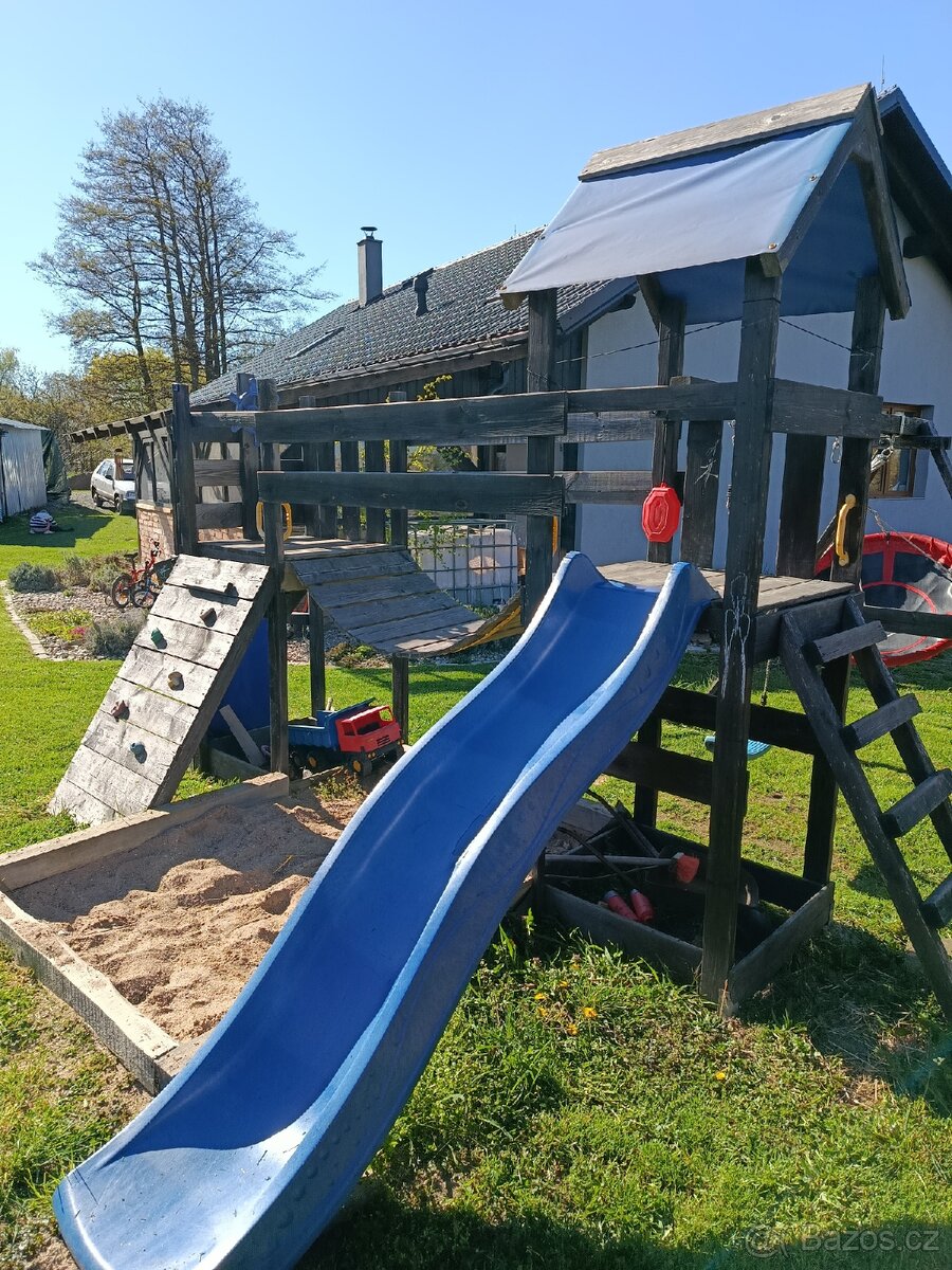 Dětské hřiště - 2