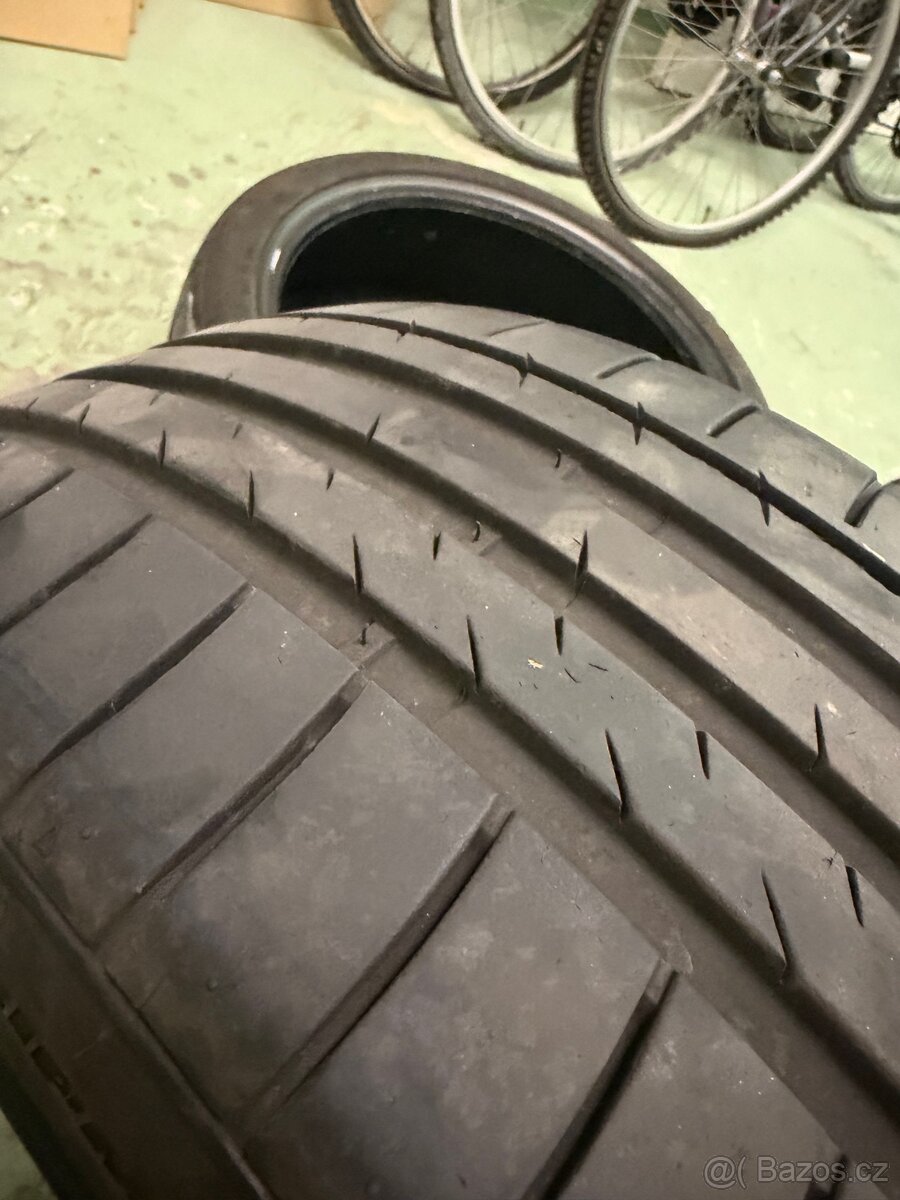 Letní pneumatiky 235/40ZR19 - 2