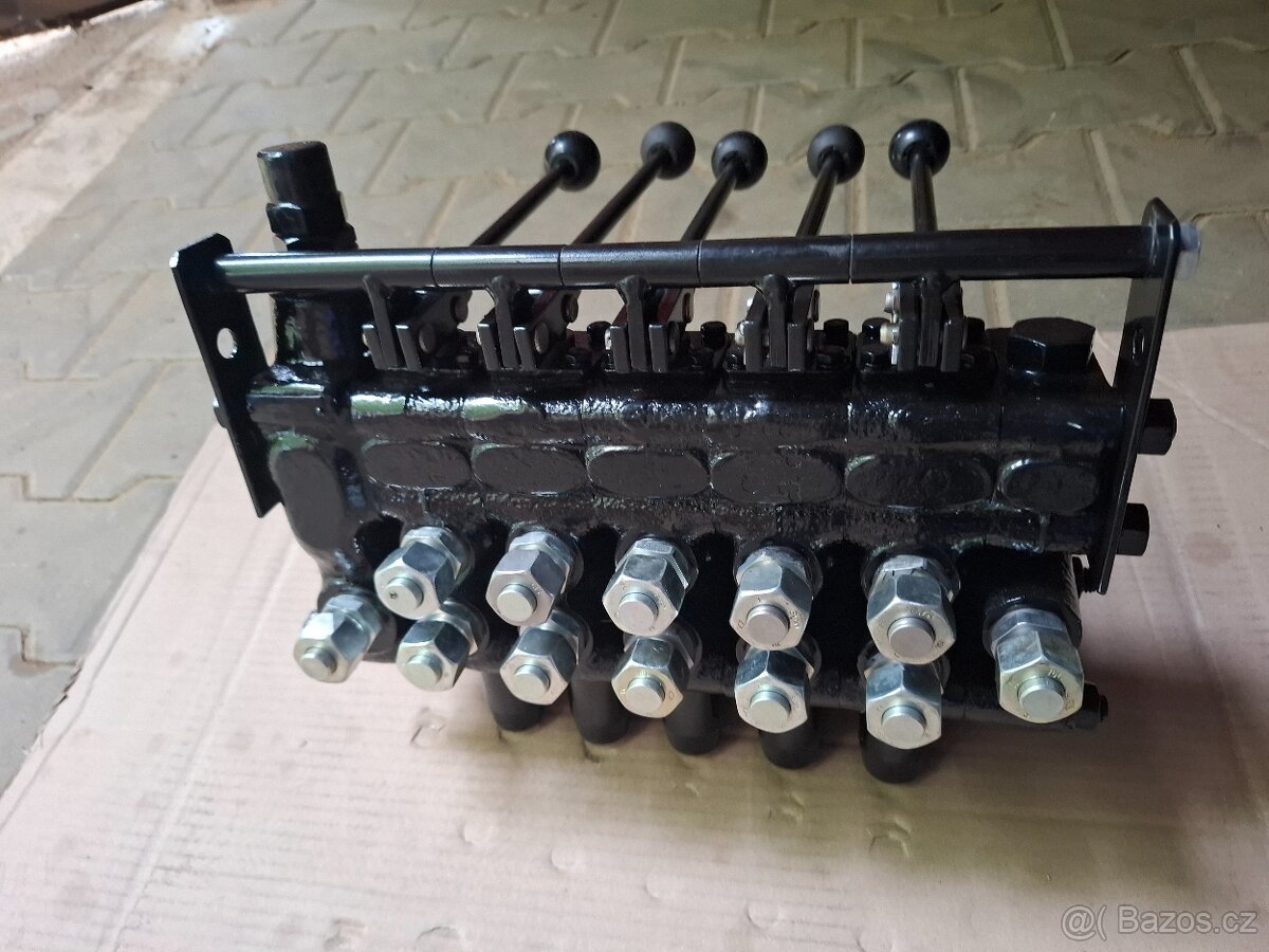 rozvaděč hydrauliky - 2