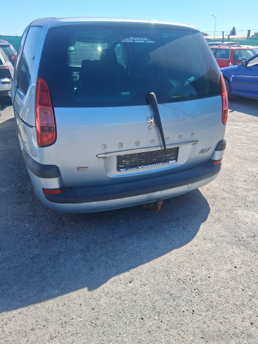 Peugeot 807 dily - 2