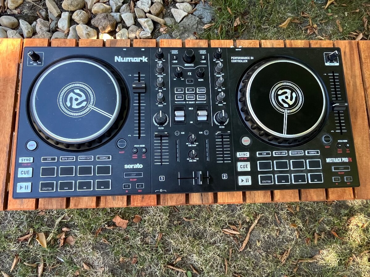 Numark mixtrack pro fx - 2
