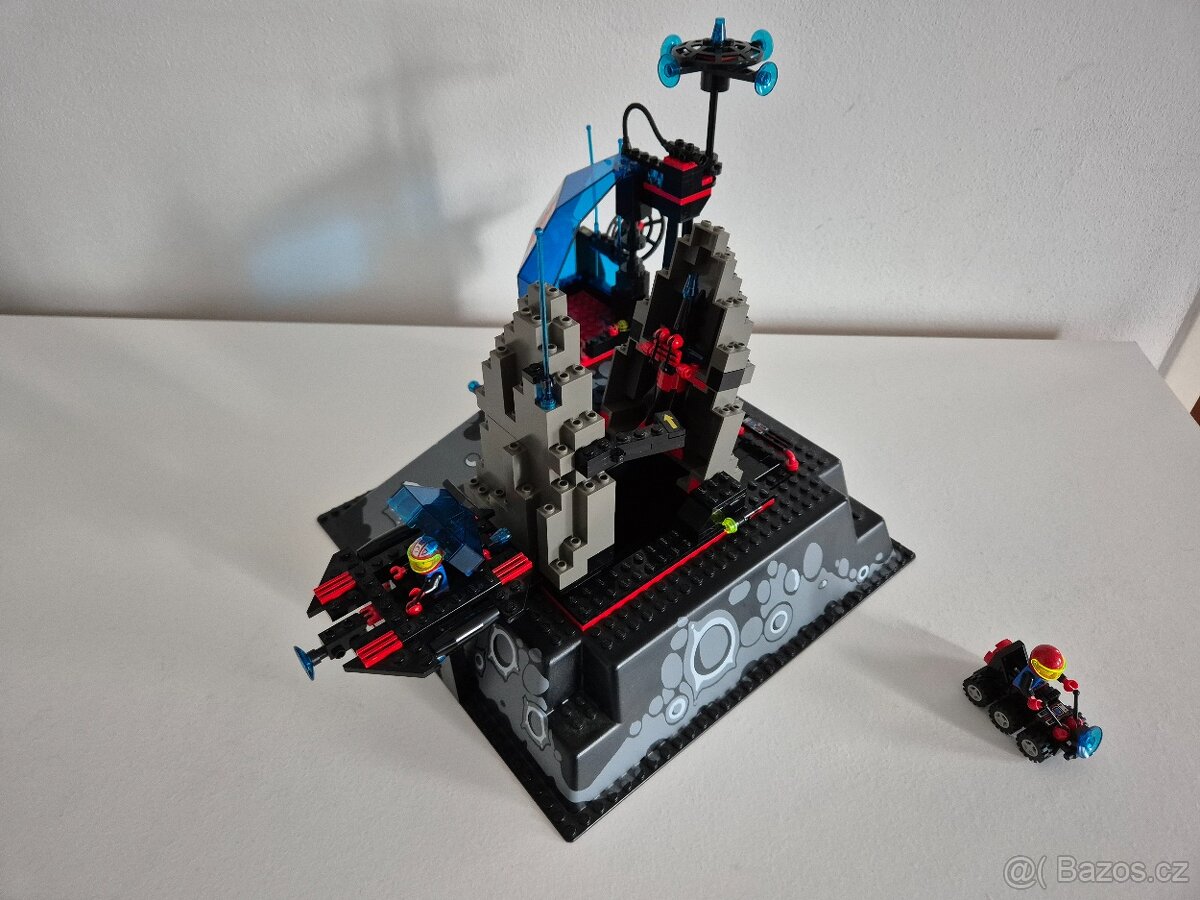 Lego 6959 vesmírná stanice - 2