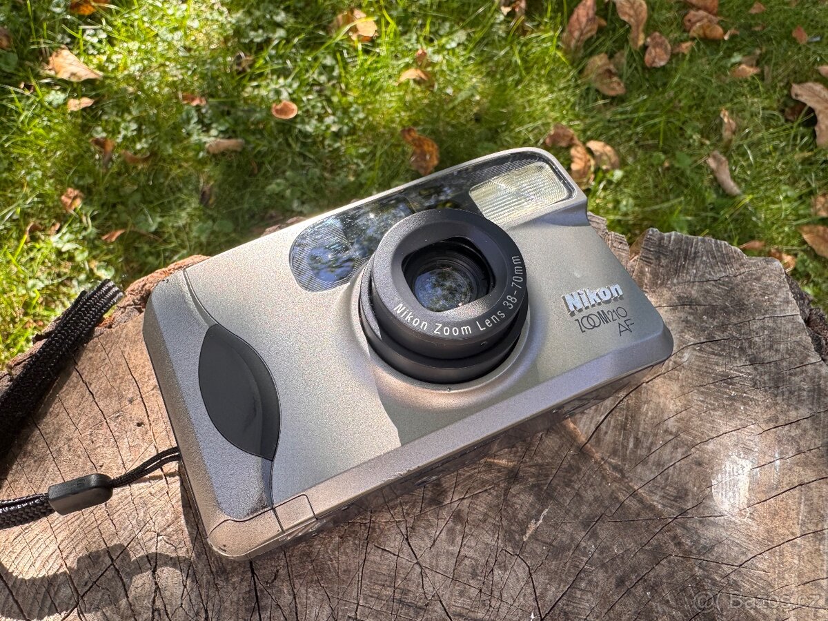 Nikon Zoom 210 AF - 2