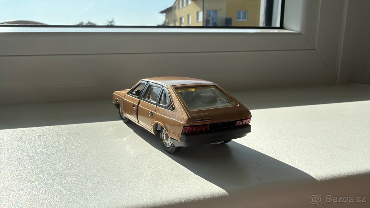 Modely Lada Moskvič 1:43 - 2