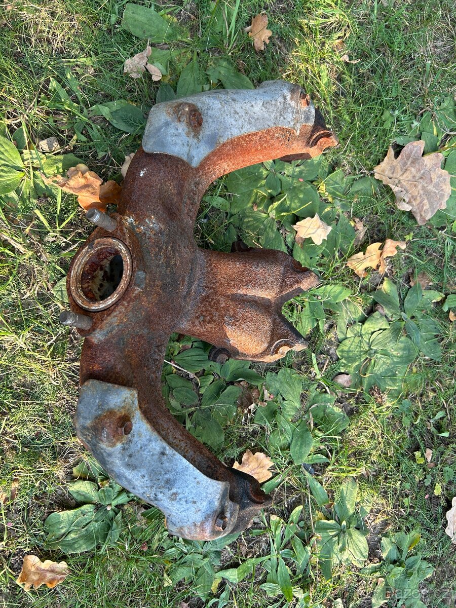 Výfukové svody Hilux - 2