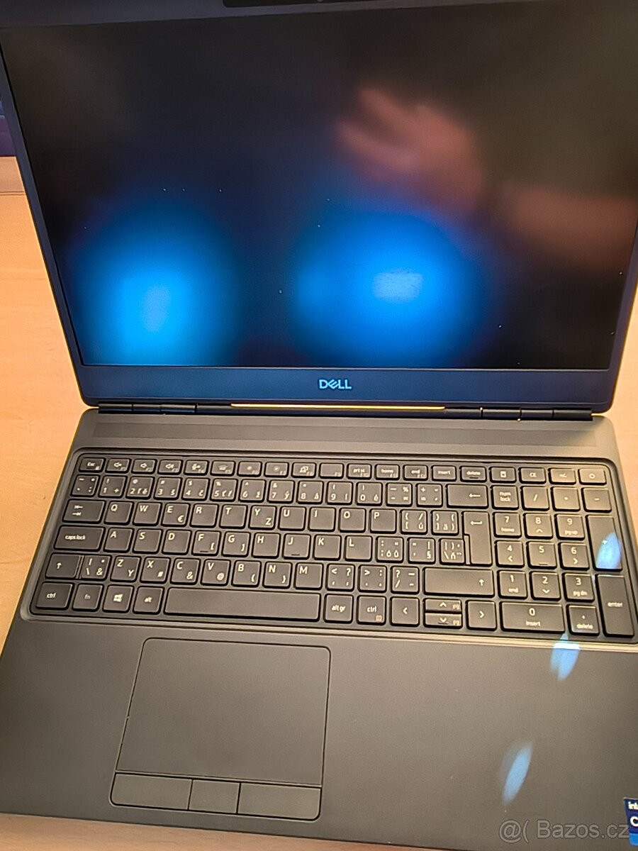 Dell Precision 7560 / Intel i9 / 32GB RAM / RTX A2000 / 500 - 2