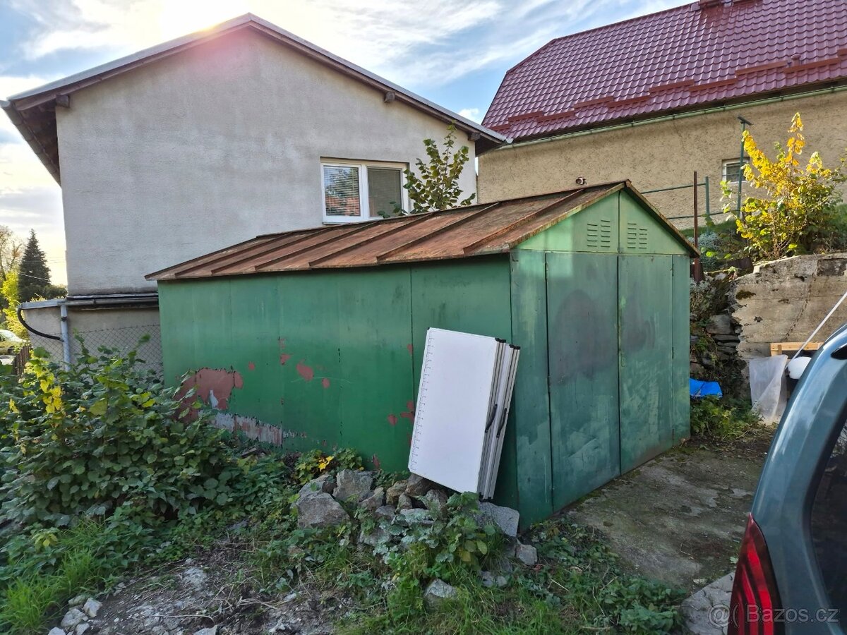 Plechová garáž - 2