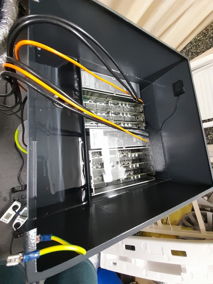 Immersion cooling liquid - box na chlazení crypto miner S19j - 2