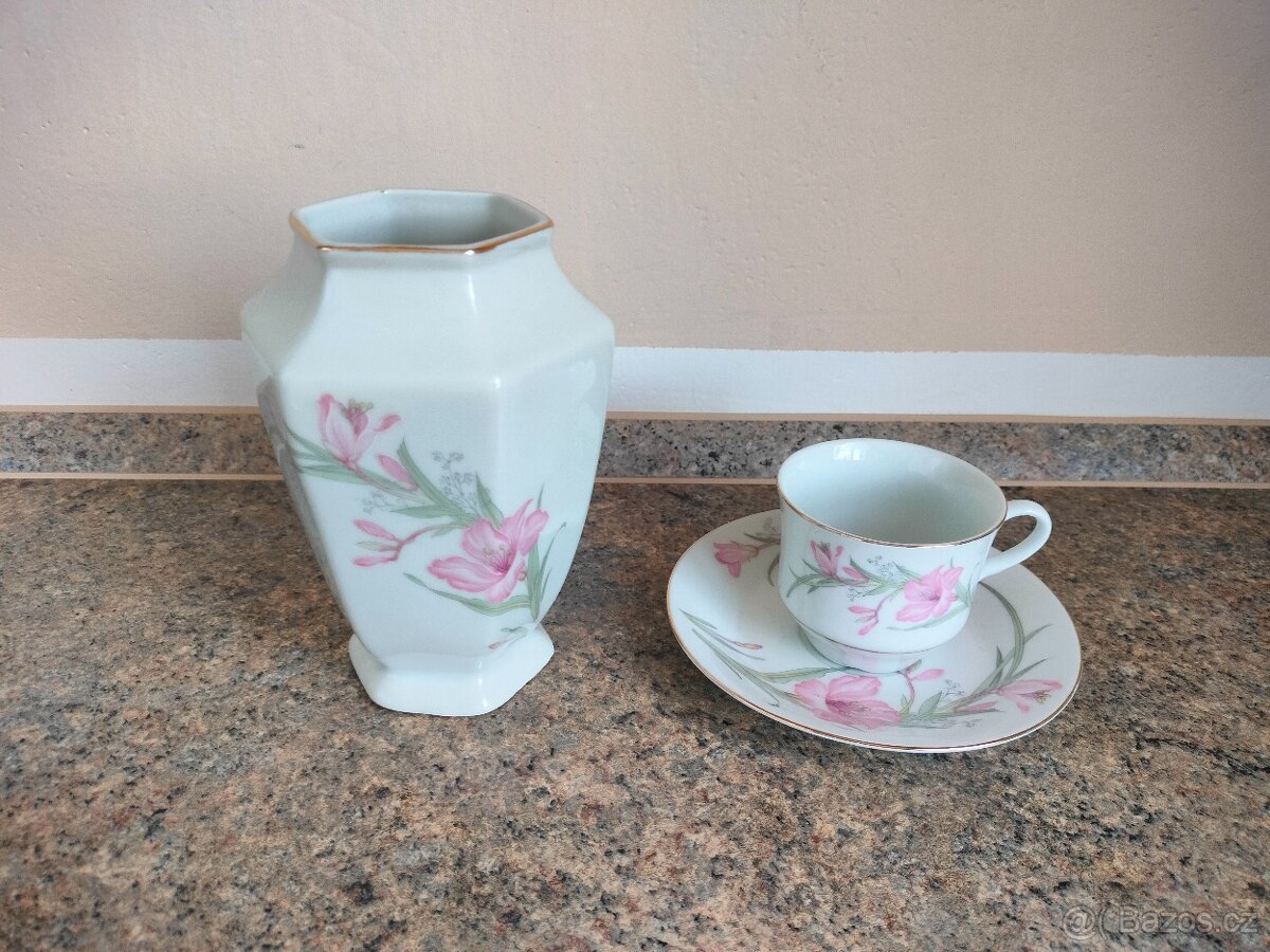 Hrníček s podšálkem a šestihranná váza, 15 cm, - 2