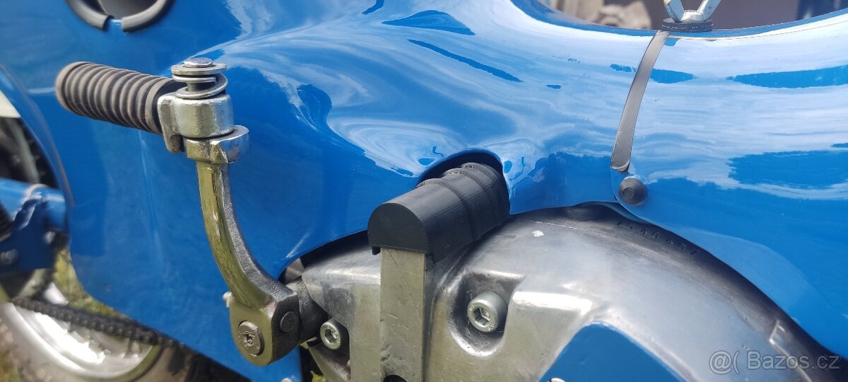 Jawa 50 - kryt na spojku - 2