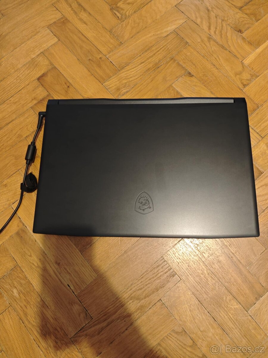 Herní Notebook MSI Katana GF76 11UC-423CZ - 2