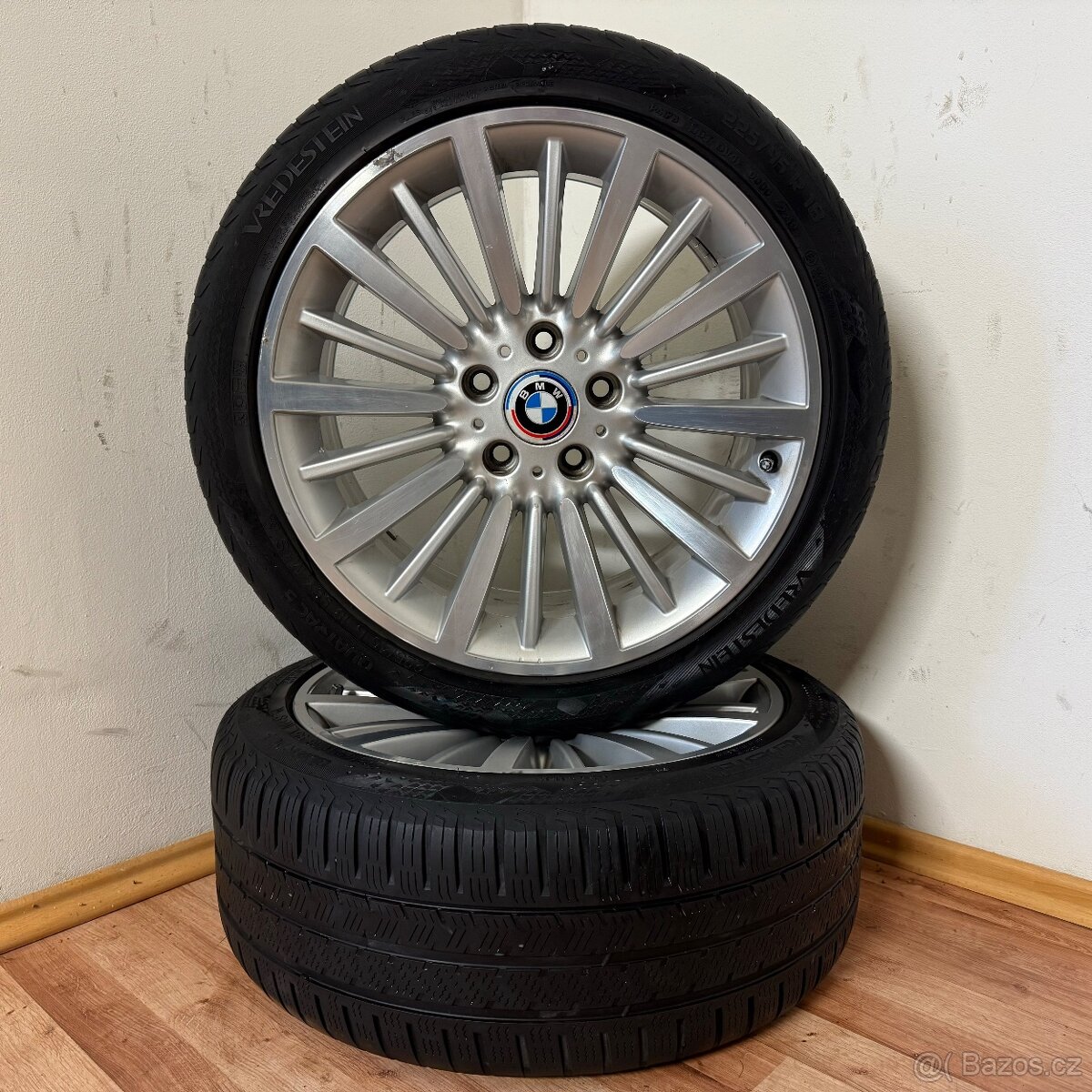 BMW 3 F30 LUXURY 5x120 R18 ET34+CELOROČNÍ 225/45R18 - 2