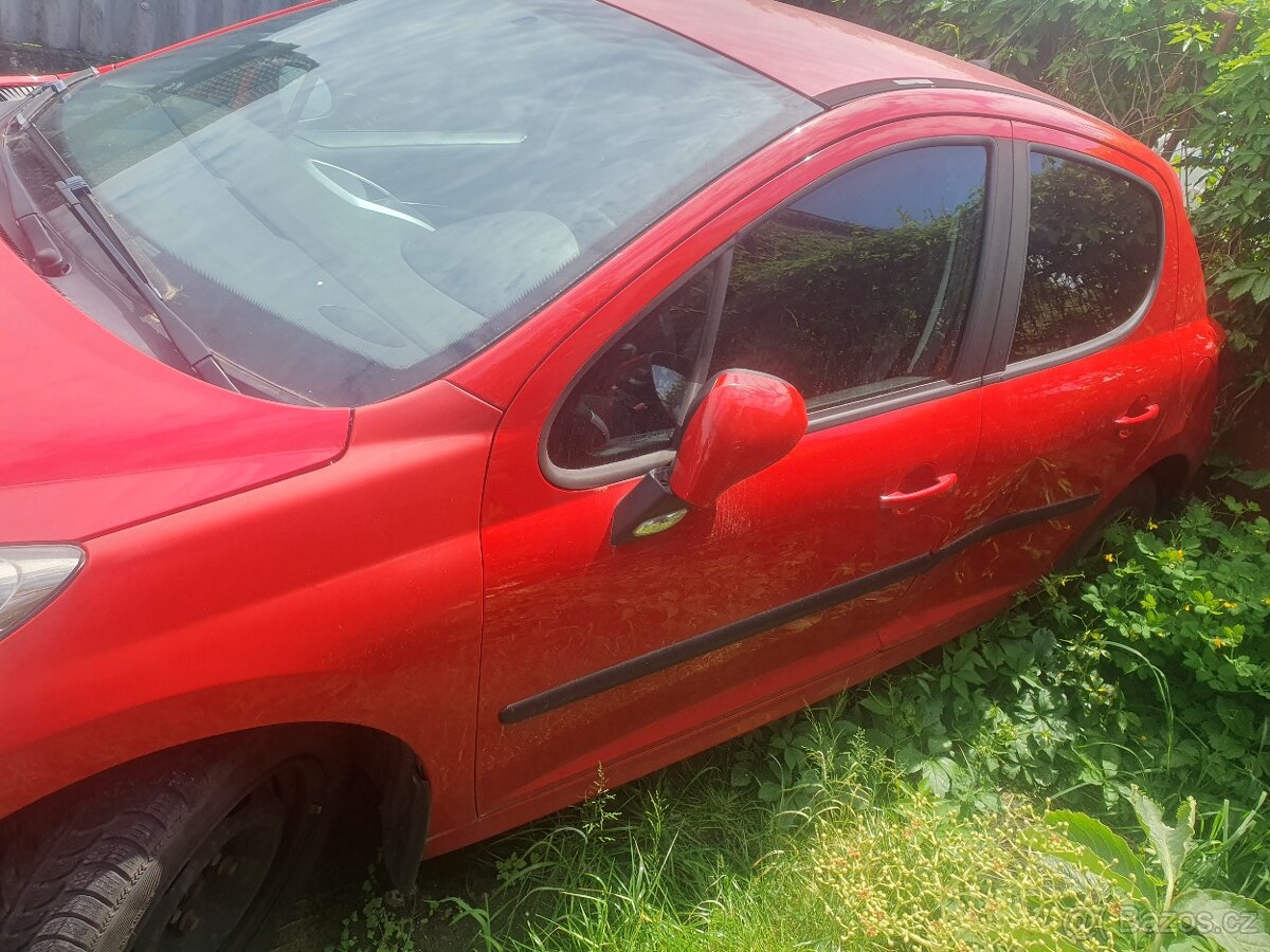 Peugeot 207 1.4hdi 50kw levné náhradní dily - 2