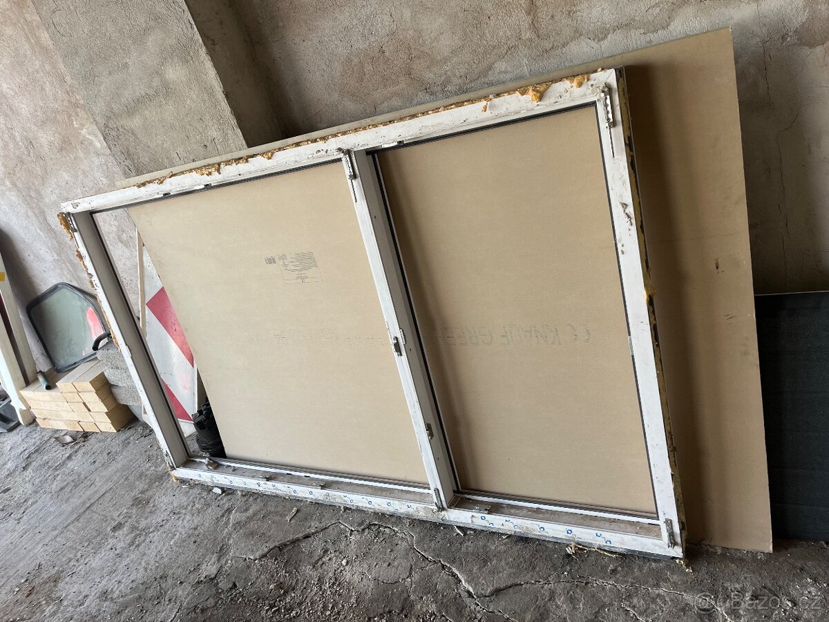 Plastové okno 205x120 - 2