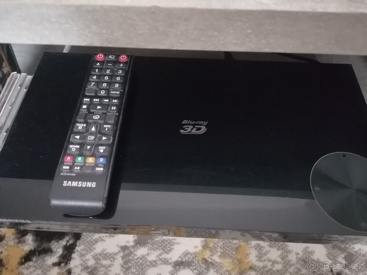 Prodám DVD + 3d přehrávač - 2
