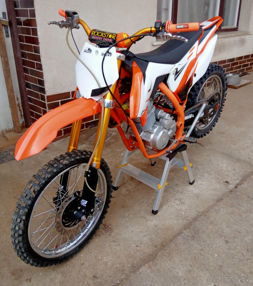 Prodám pitbike 250 19/16 - 2