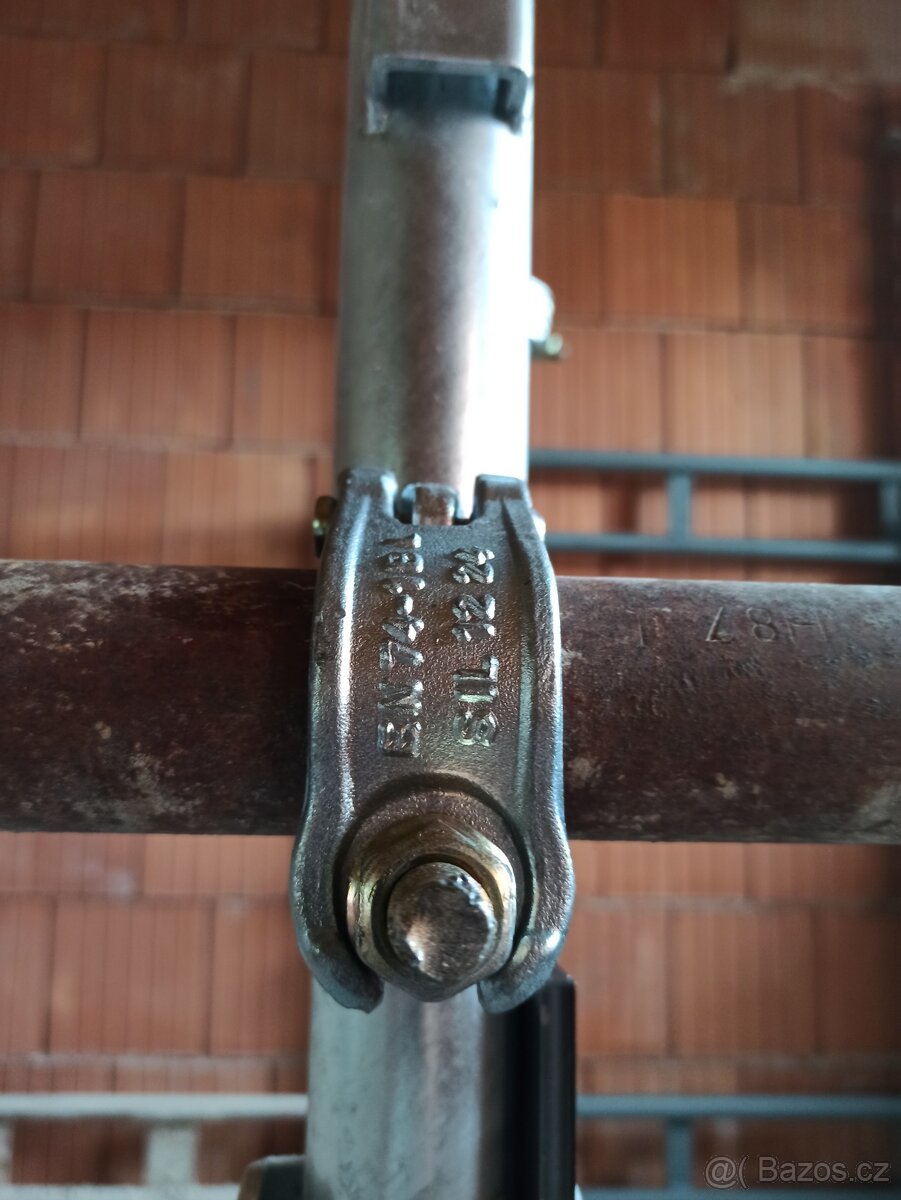 Křížové spojky lešení - 2