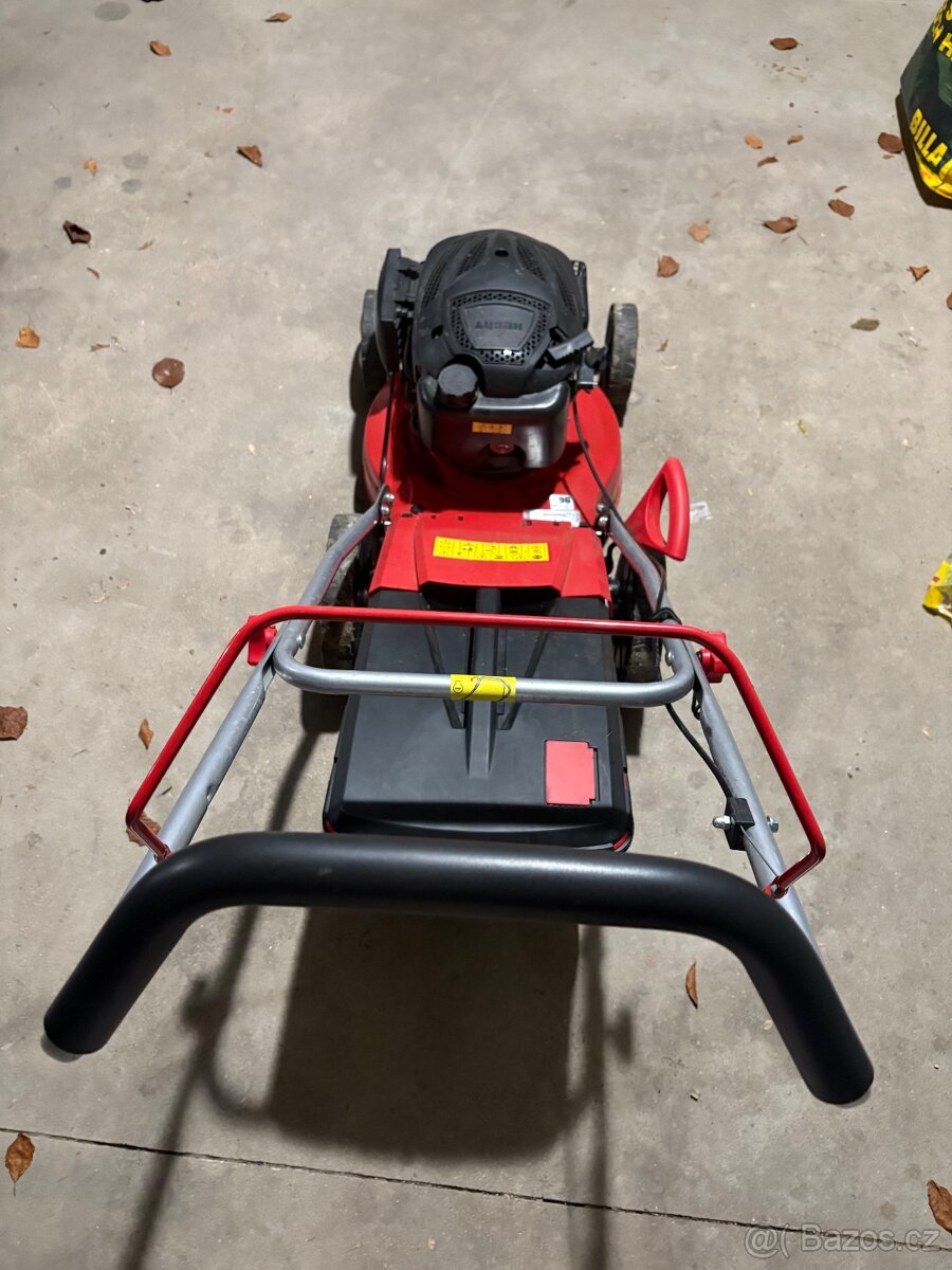 Benzínová sekačka hecht - 2