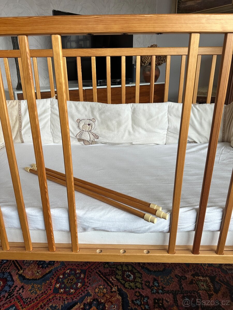 Dětská postýlka s matrací - 2