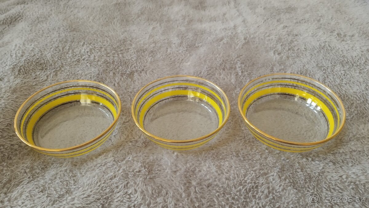 SADA SKLENĚNÝCH MISEK - RETRO - 2