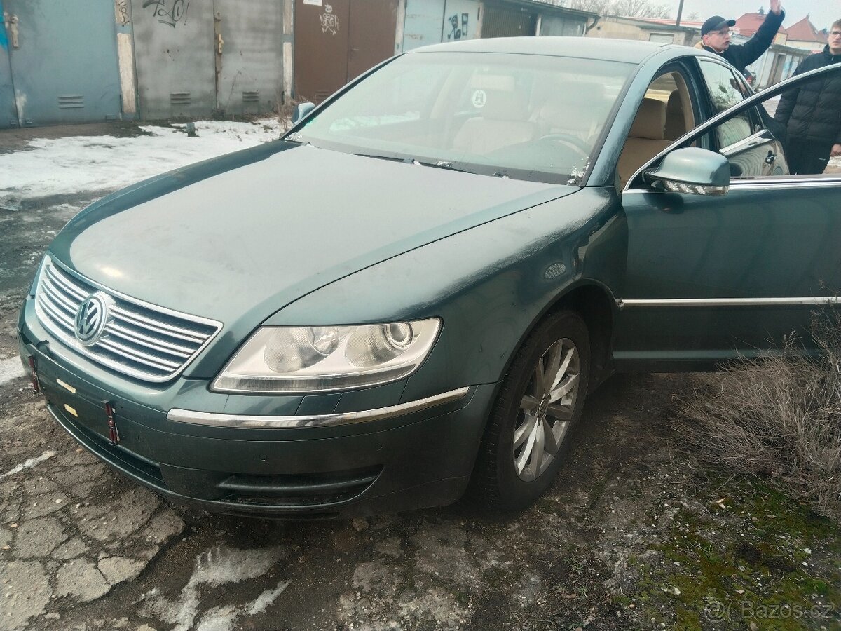 VW Phaeton 3,2 benzín 184kw,4x4 auto na dily - 2