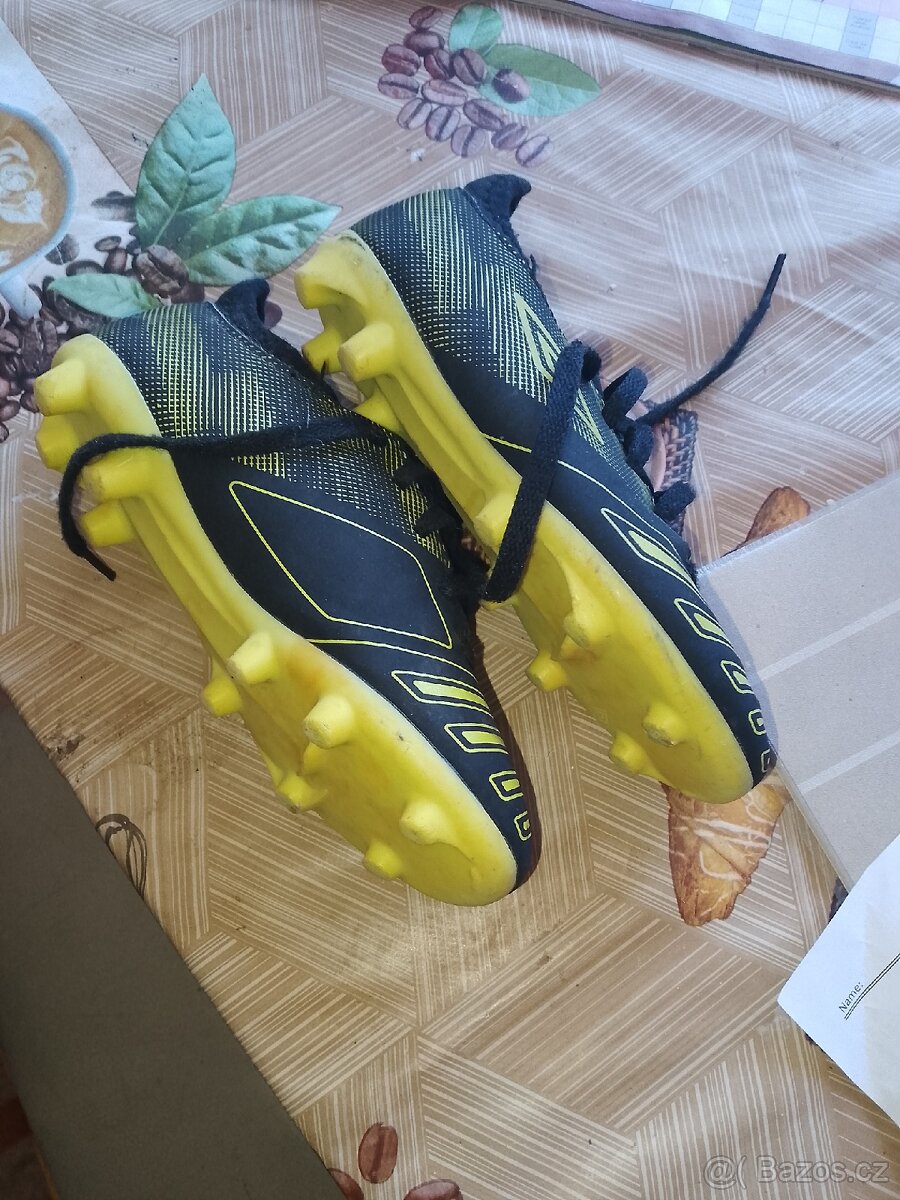 Kopačky velikost 30 - 2