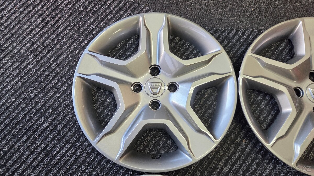 Poklice Dacia R16 - 2