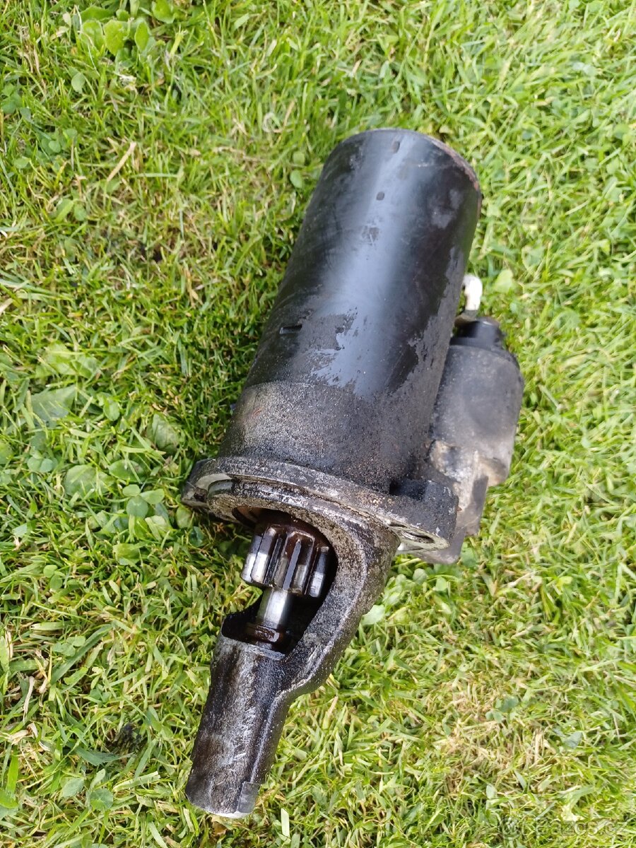 AUDI A4B6 Startér - 2