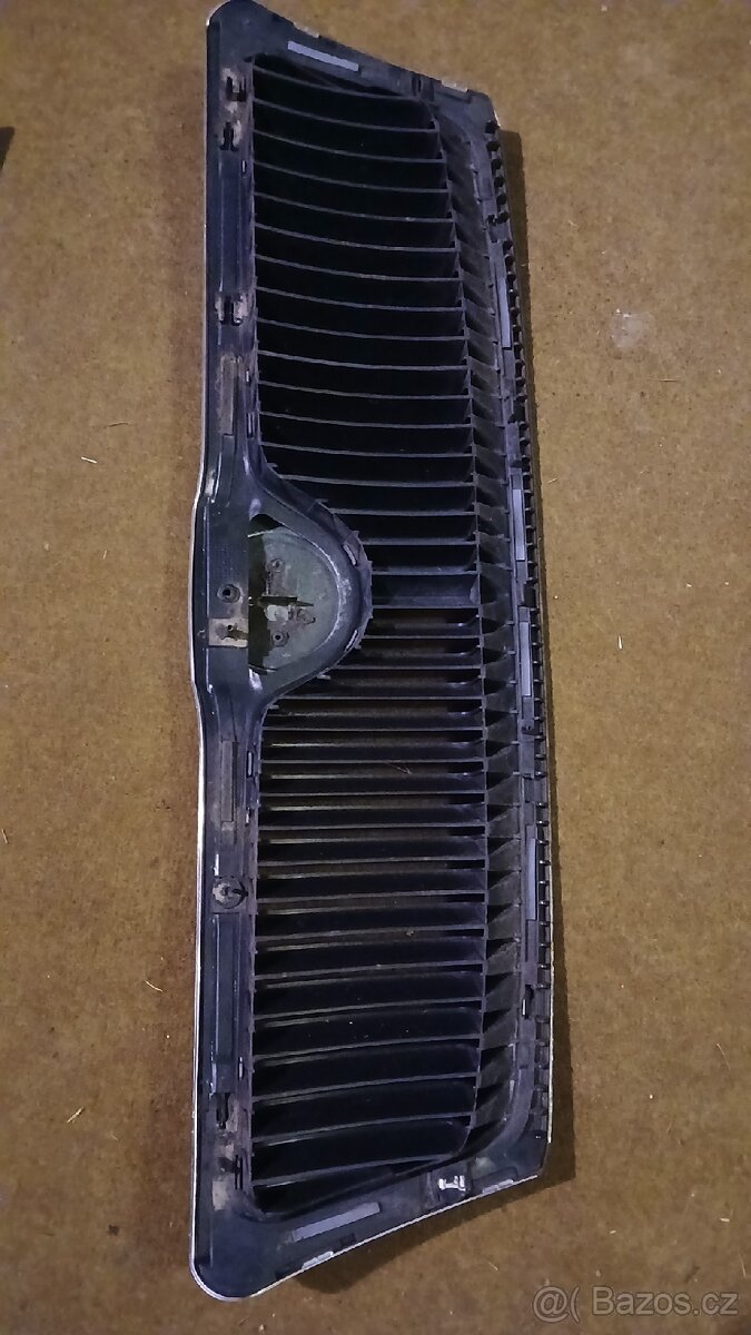Přední maska rámeček mřížka grill - 2