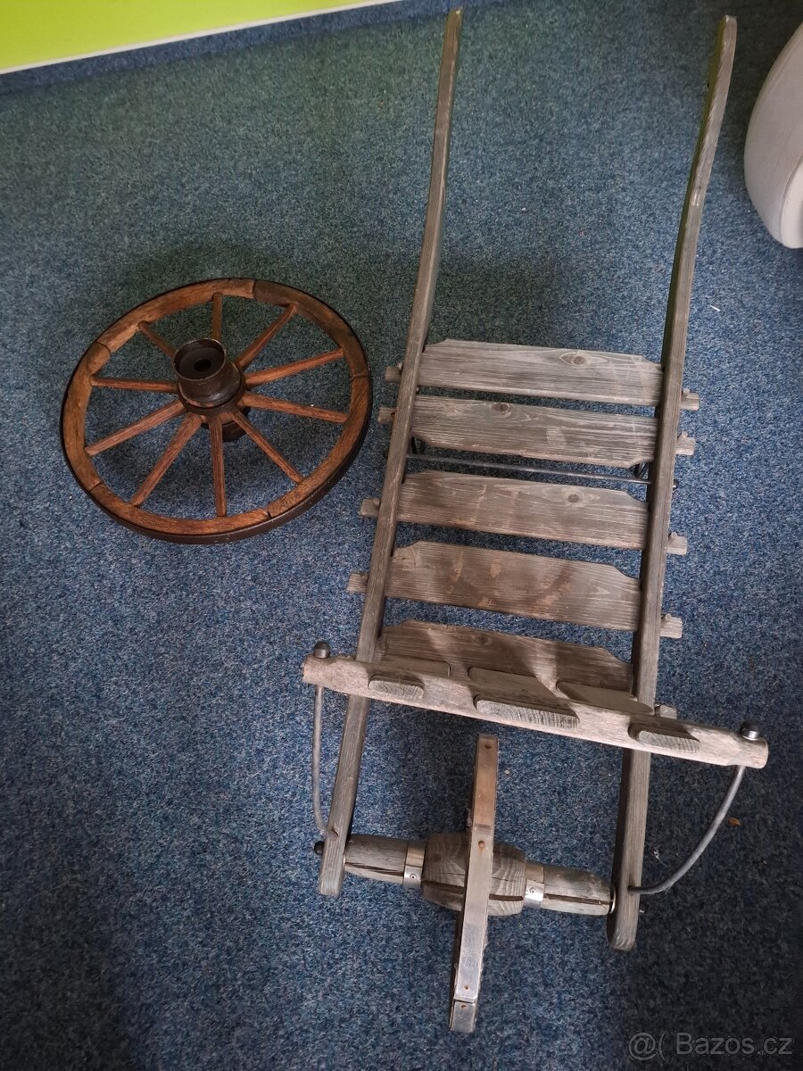 Dřevěný trakař - 2