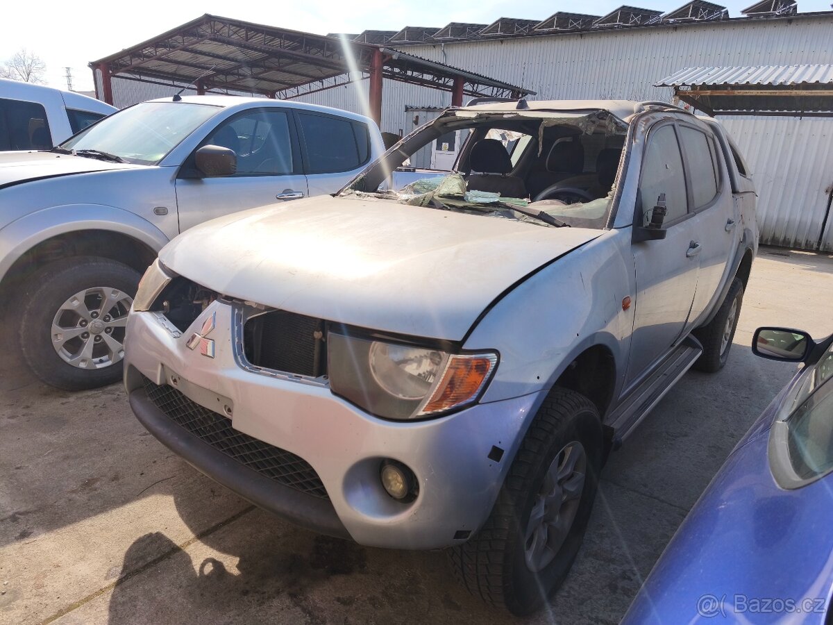 Mitsubishi L200 Díly - 2