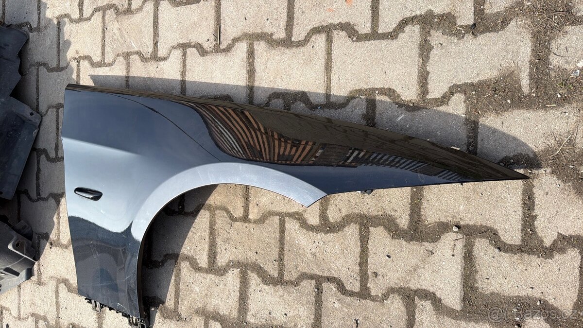 BMW E92 blatník spolujezdec - 2