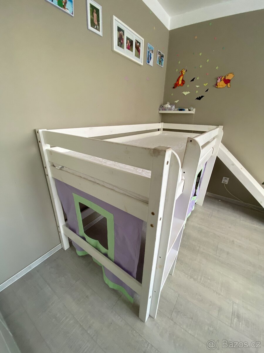 Dřevěná postel se skluzavkou - 2