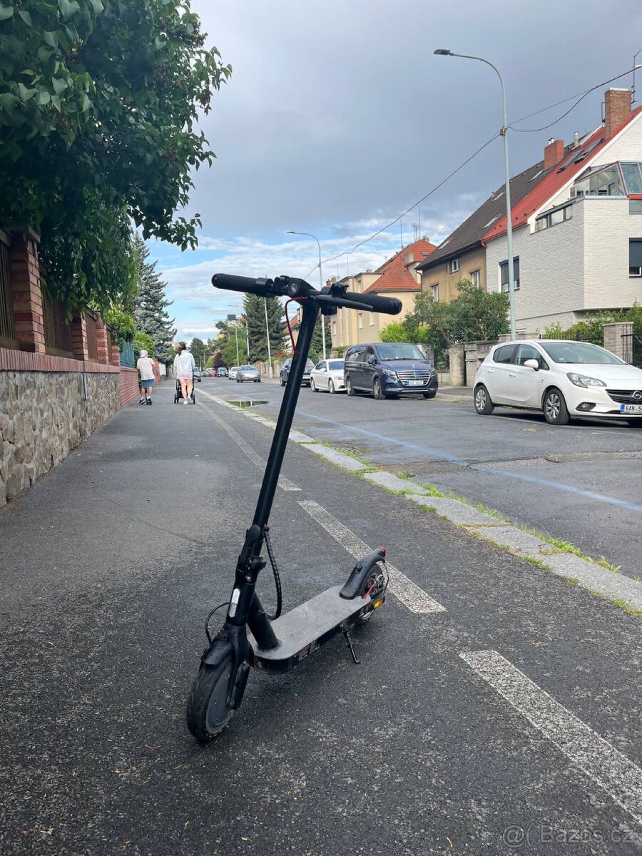 Elektrická koloběžka Sensor S20 - 2