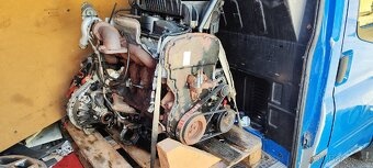 motor Ford transit 2,2 - 2