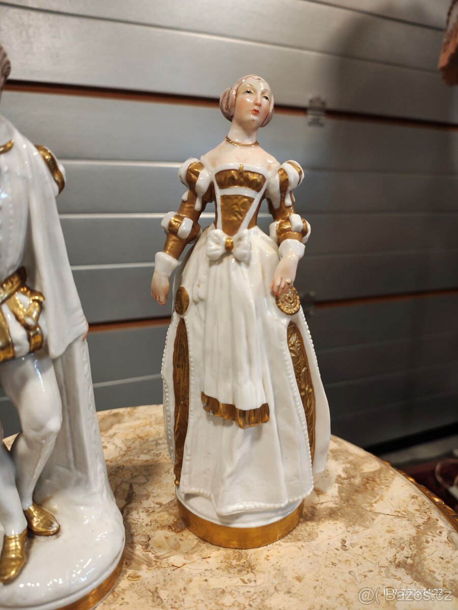 FIGURÁLNÍ PORCELÁNOVÉ ŠPANĚLSKÉ POSTAVY - 2