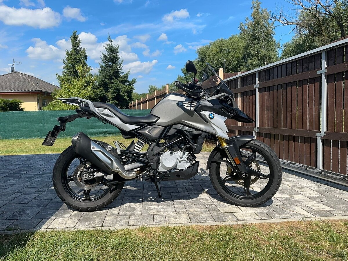 BMW G310 GS, šedá ( motor jen 1.500km )
