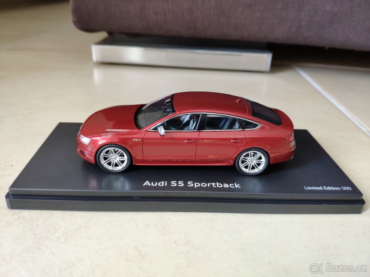 LIMITED 500ks AUDI S5 SPORTBACK RED METAL. SCHUCO 1:43 MODEL - 2