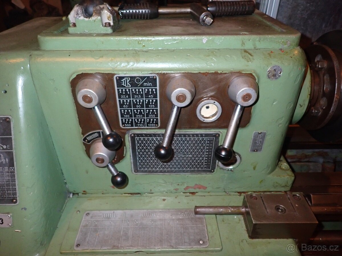 Soustruh hrotový Martin KM 200 - 2