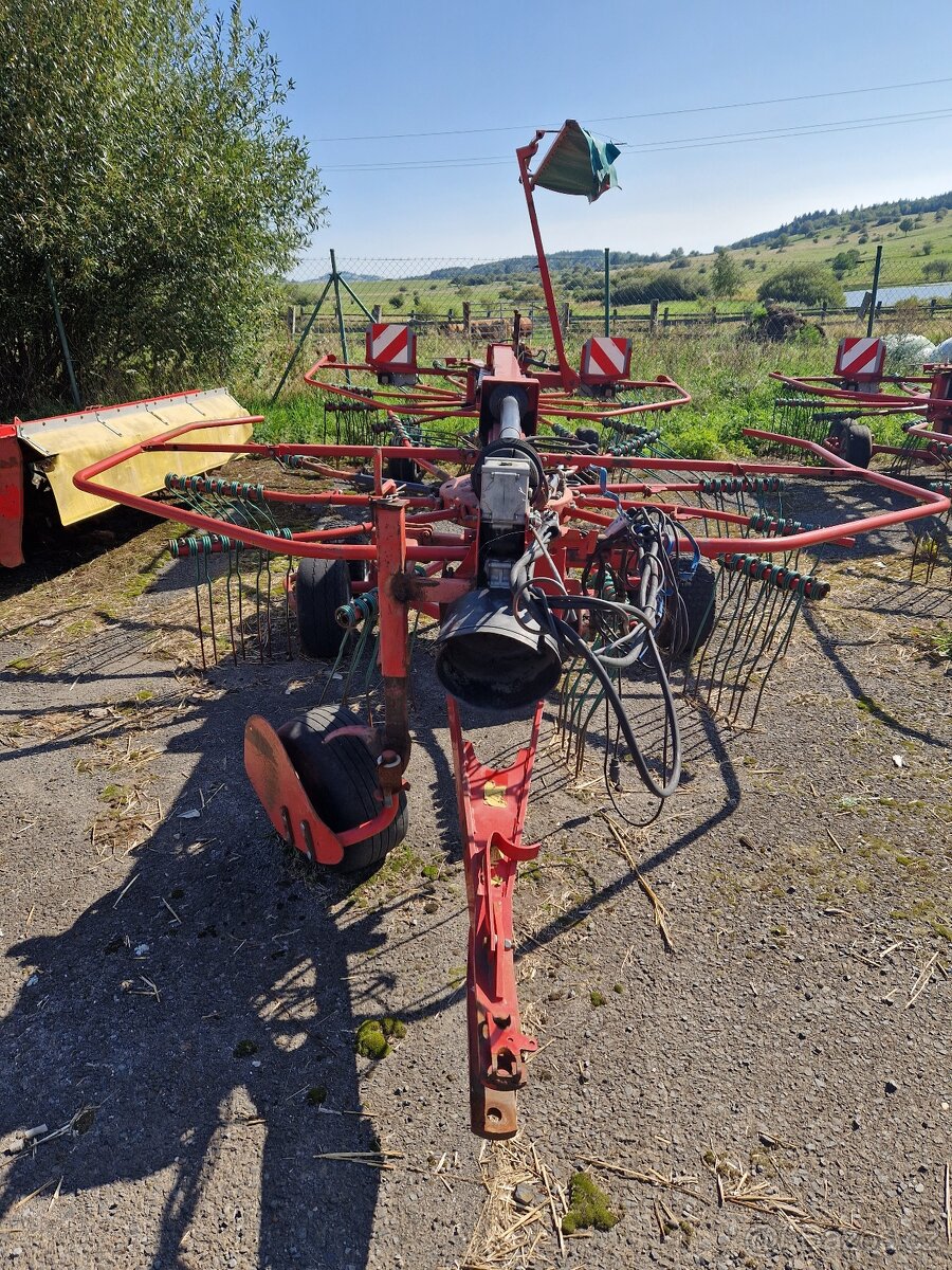 Shrnovač píce Kverneland 9471S_inv. č. 220048 - 2