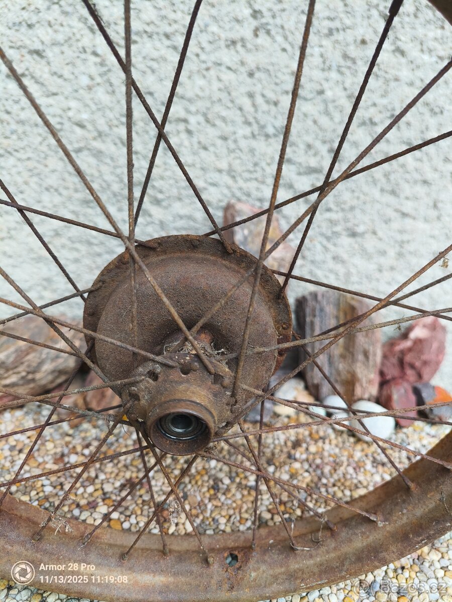 Jawa 550 přední kolo - 2