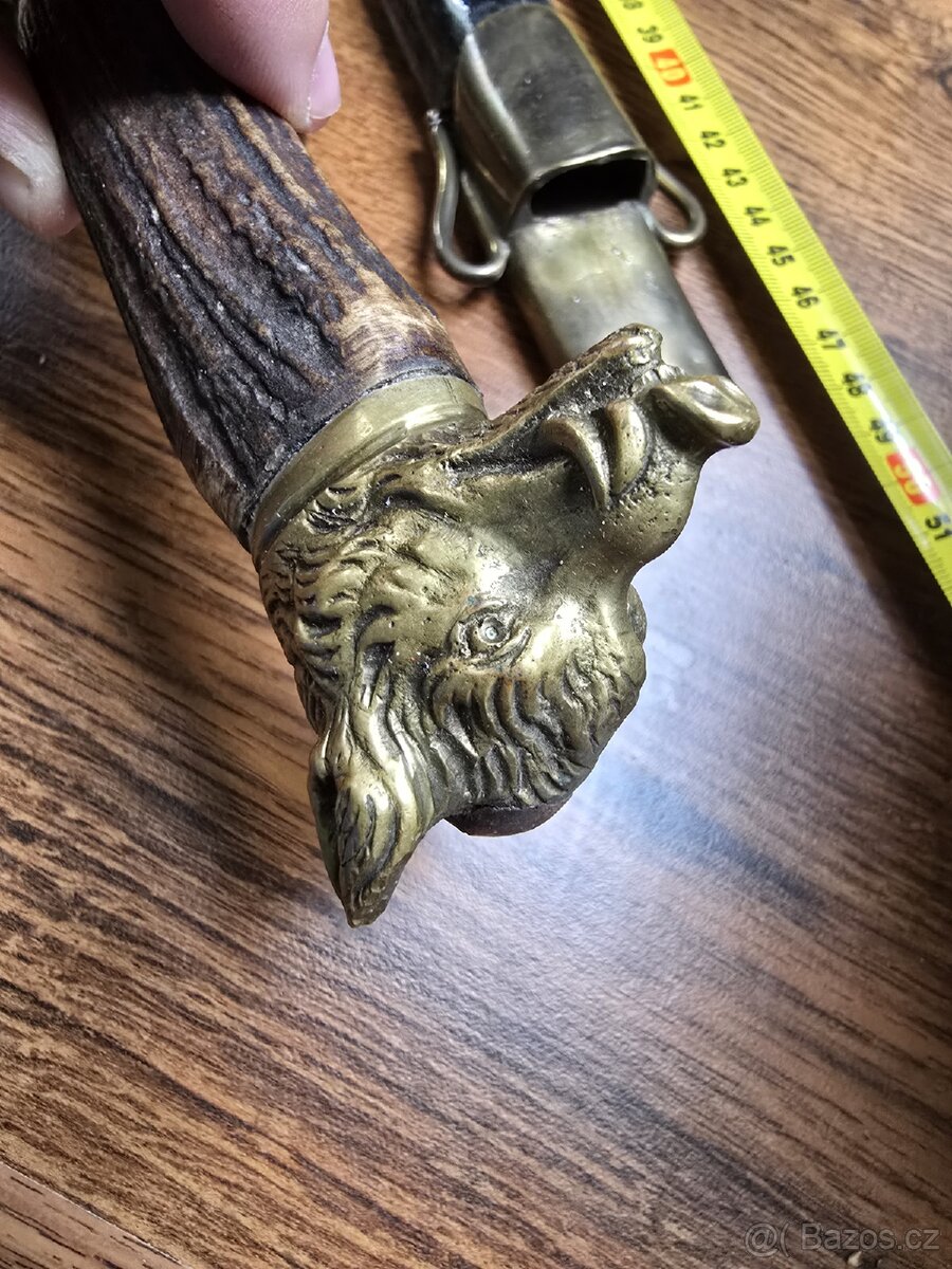 KRASNÝ STARÝ LOVECKÝ TESÁK- KANEC - 2