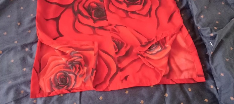 Červená pouzdrová sukně - 2